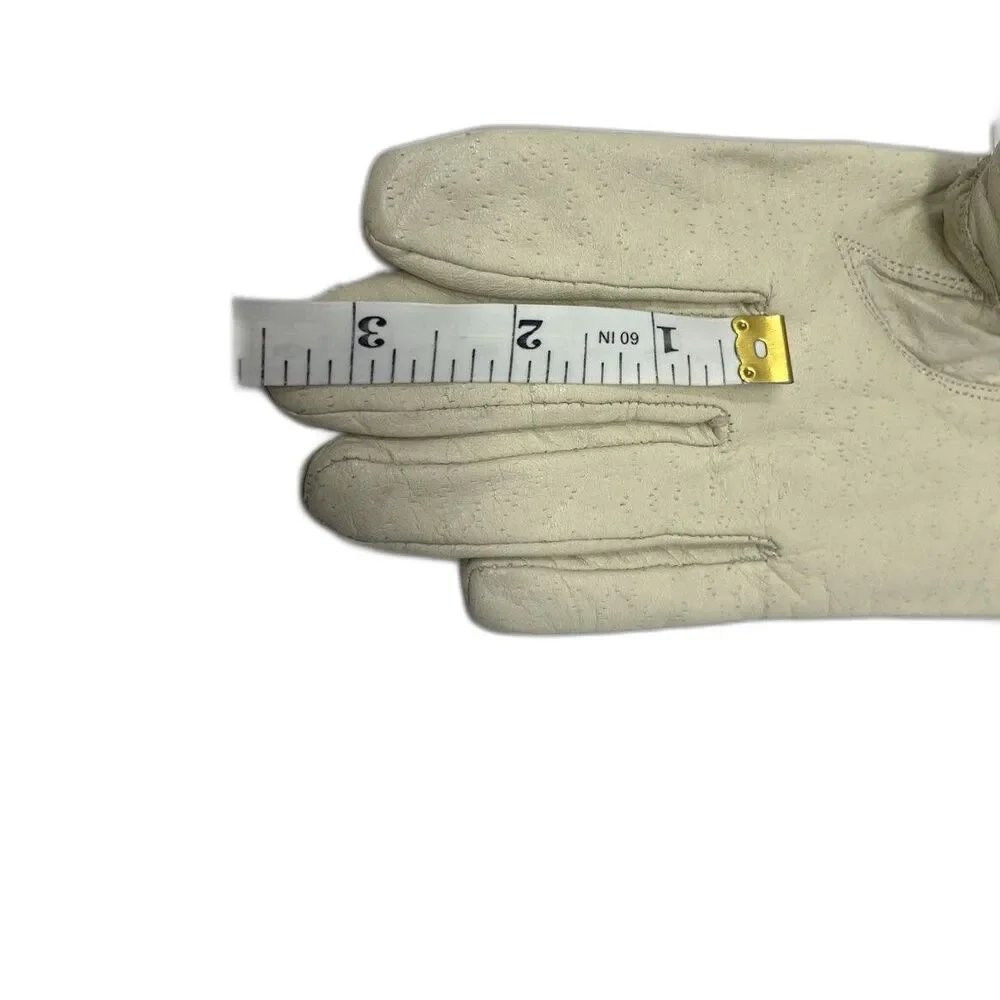NWOT Vintage Cream Ladies Gloves Size Medium